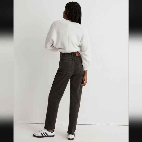 Madewell Perfect Vintage Straight Jeans, lunar wash raw hem edition, size 25 - Picture 2 of 7